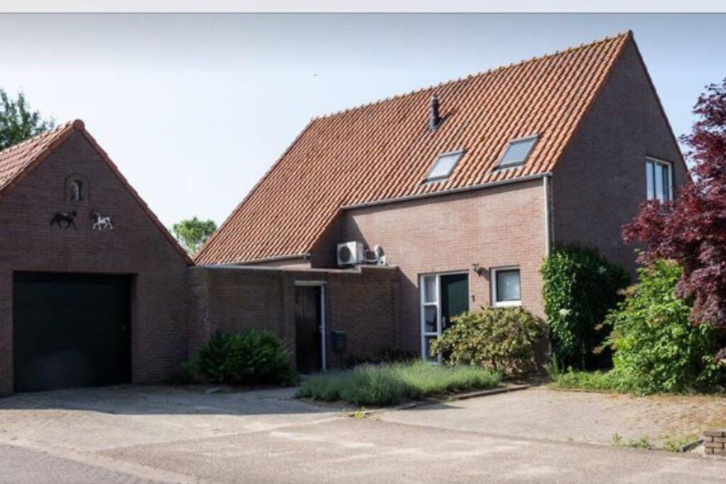 Laaker Villa Nearby Outlet Roermond Ohe en Laak Luaran gambar